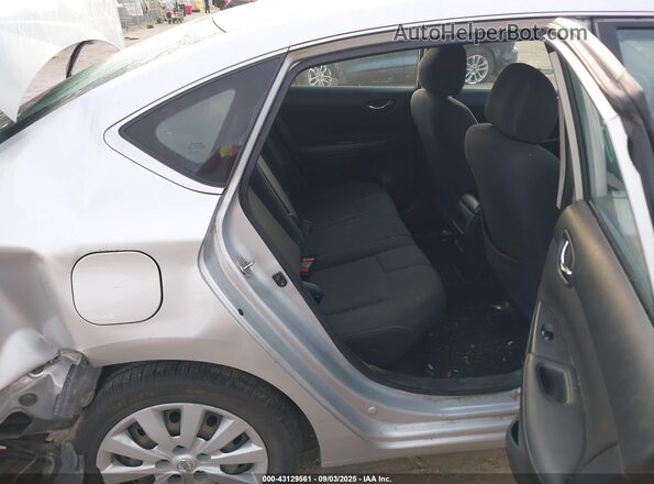 3N1AB7AP0JY295744 2018 NISSAN SENTRA Серебряный 