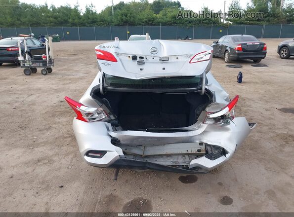 3N1AB7AP0JY295744 2018 NISSAN SENTRA Серебряный 