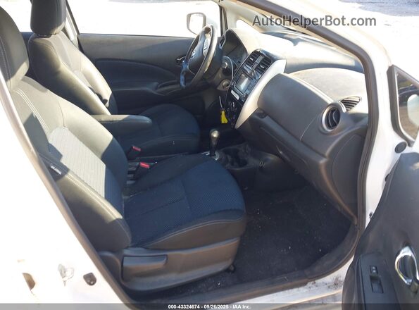 3N1CE2CP2JL360803 2018 NISSAN VERSA NOTE White Front interior view