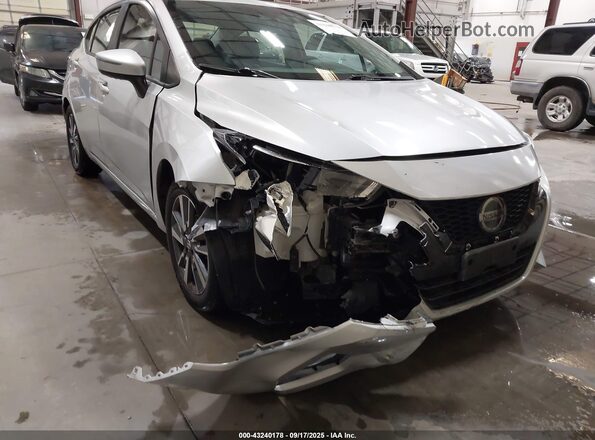 3N1CN8EVXML868021 2021 NISSAN VERSA Silver Vista frontal