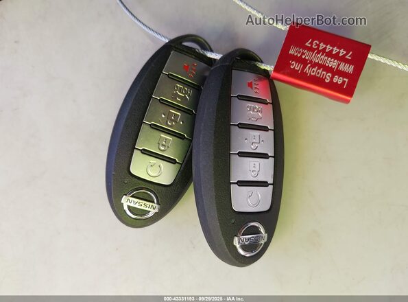 3N1CN8FV1LL869247 2020 NISSAN VERSA Red Вид панелі приладів
