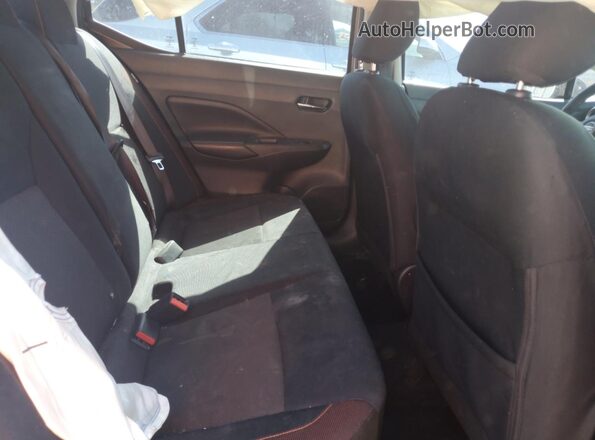 3N1CN8FV9LL804582 2020 NISSAN VERSA Silver Vista de los asientos traseros