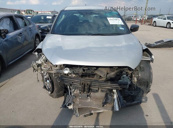 3N1CP5BV1LL506980 2020 NISSAN KICKS Серебряный Вид спереди