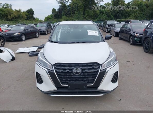 3N1CP5BV3SL482843 2025 NISSAN KICKS PLAY White Rear interior view