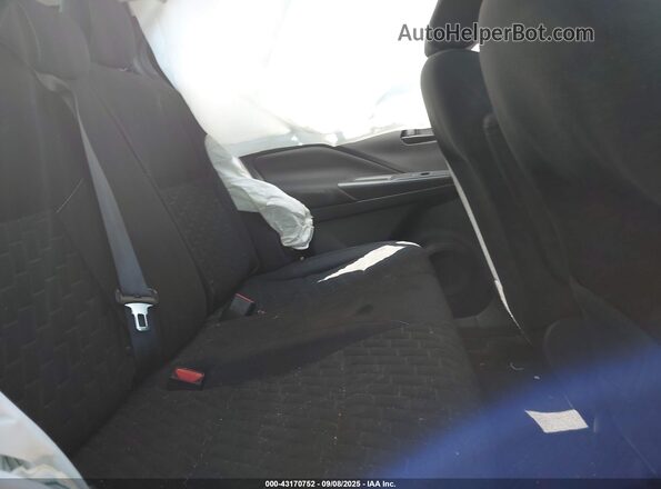 3N1CP5BV4ML465214 2021 NISSAN KICKS Silver Widok naklejki z numerem VIN
