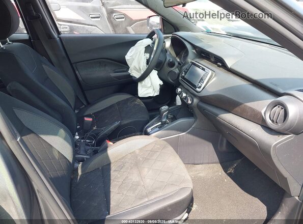 3N1CP5BVXLL559886 2020 NISSAN KICKS Gray Вид салону спереду