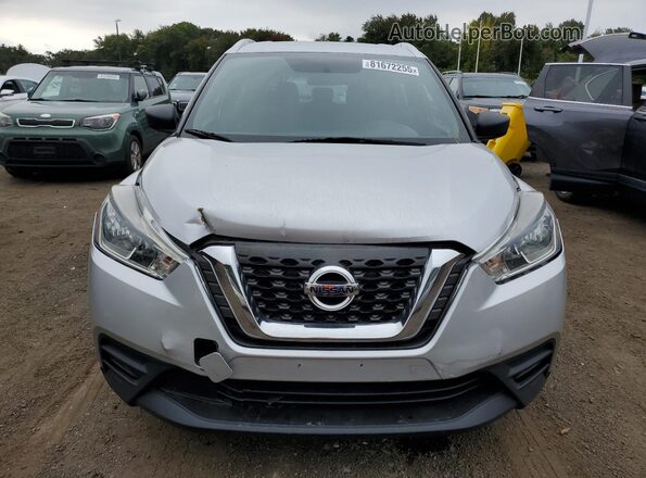 3N1CP5CU2JL543779 2018 NISSAN KICKS Серебряный 
