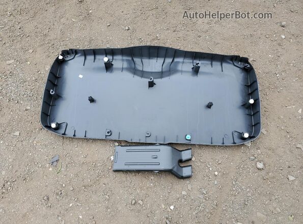 3N1CP5CU2JL543779 2018 NISSAN KICKS Серебряный 