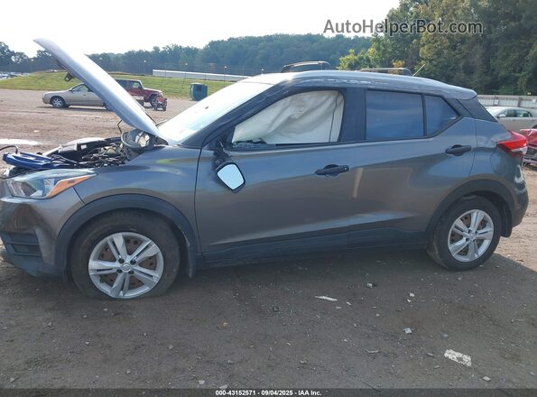 3N1CP5CU3JL530670 2018 NISSAN KICKS Gray 