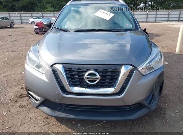 3N1CP5CU3JL530670 2018 NISSAN KICKS Gray 