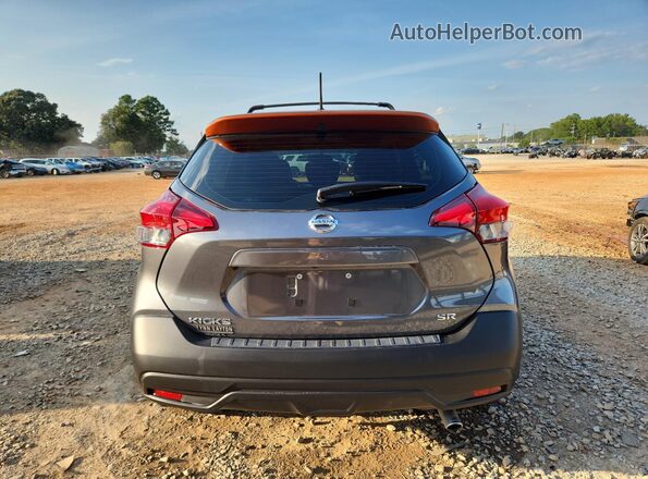 3N1CP5CU4JL500965 2018 NISSAN KICKS Gray 