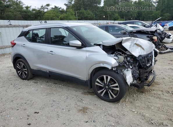 3N1CP5CU4JL534162 2018 NISSAN KICKS Silver 
