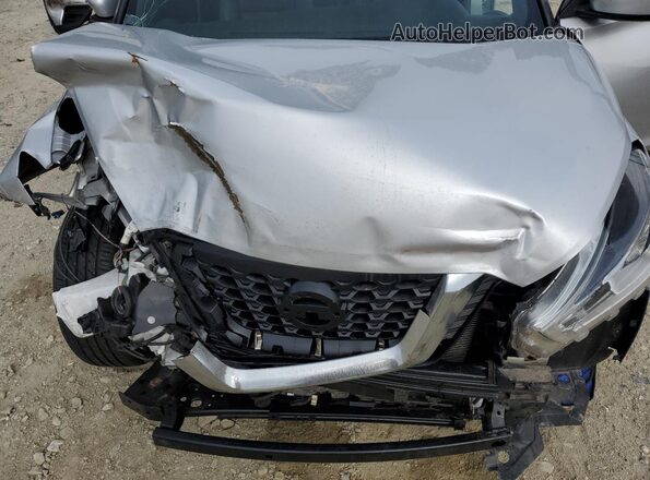 3N1CP5CU4JL534162 2018 NISSAN KICKS Silver 