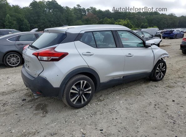 3N1CP5CU4JL534162 2018 NISSAN KICKS Silver 