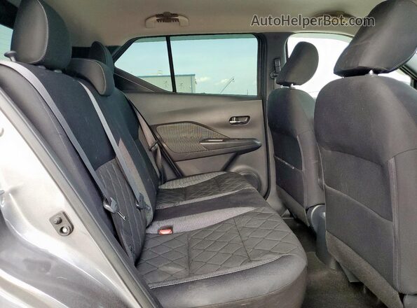 3N1CP5CU5JL512056 2018 NISSAN KICKS Charcoal 