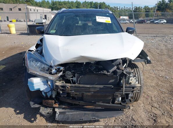 3N1CP5CU5JL527656 2018 NISSAN KICKS White 
