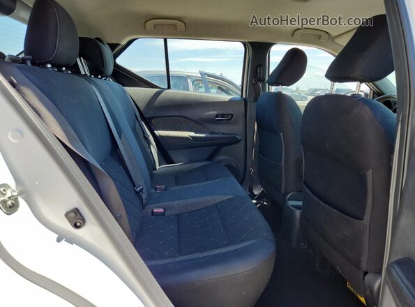 3N1CP5CU7JL514374 2018 NISSAN KICKS White 