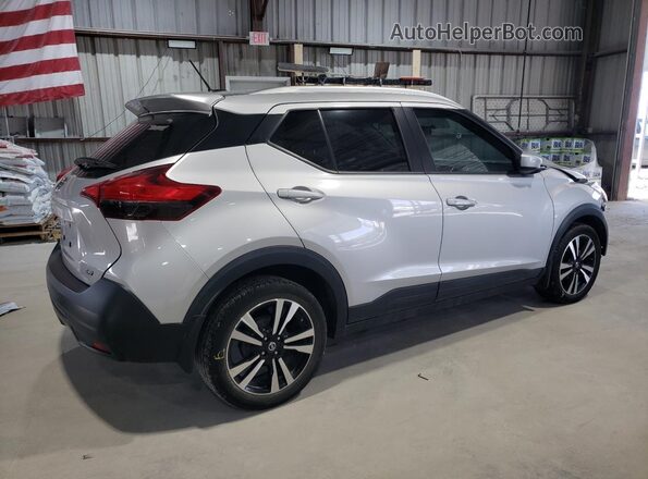3N1CP5CU9JL526817 2018 NISSAN KICKS Silver 