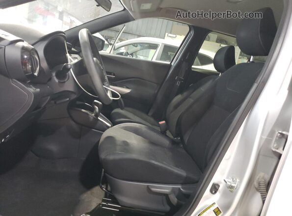 3N1CP5CU9JL526817 2018 NISSAN KICKS Silver 