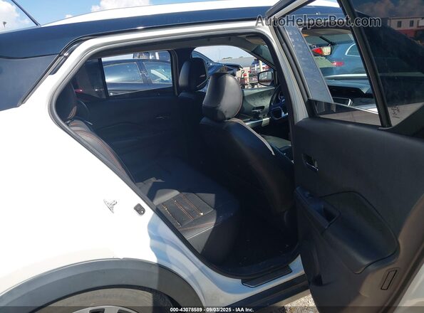 3N1CP5CUXJL528351 2018 NISSAN KICKS Белый 