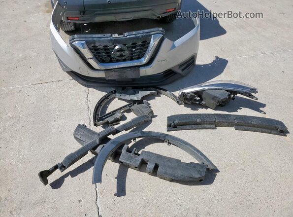 3N1CP5CV0LL484579 2020 NISSAN KICKS Silver VIN sticker view