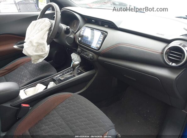 3N1CP5DVXML494746 2021 NISSAN KICKS Blue Front interior view