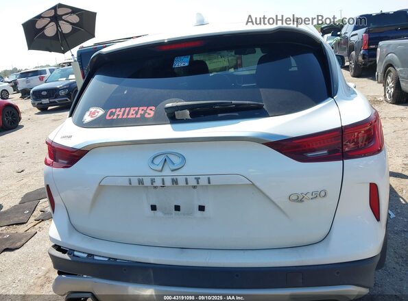 3PCAJ5AA3NF117358 2022 INFINITI QX50 White 