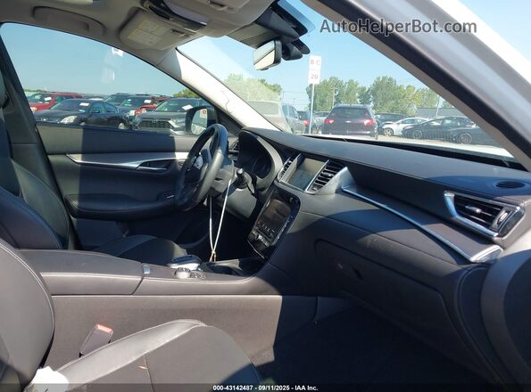 3PCAJ5BA6PF115234 2023 INFINITI QX50 White Вид салону спереду