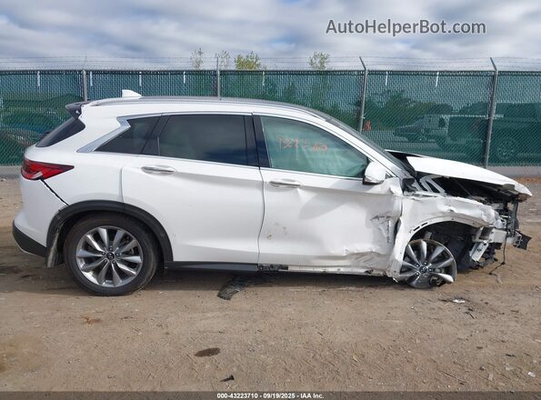3PCAJ5BB2NF106567 2022 INFINITI QX50 White Սարքավորումների վահանակի տեսք