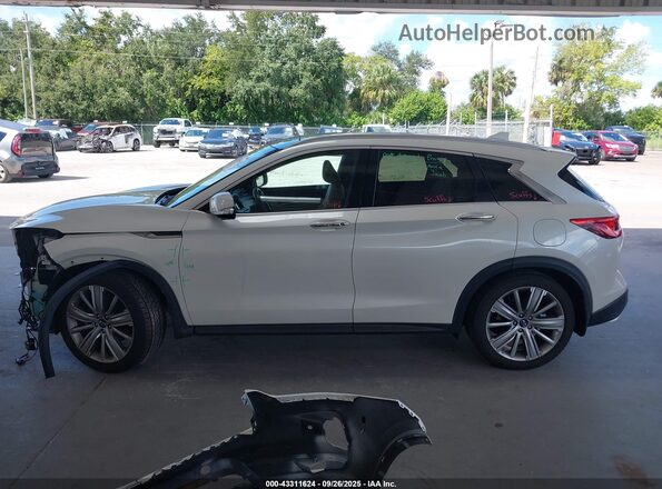 3PCAJ5CA5MF105529 2021 INFINITI QX50 White 