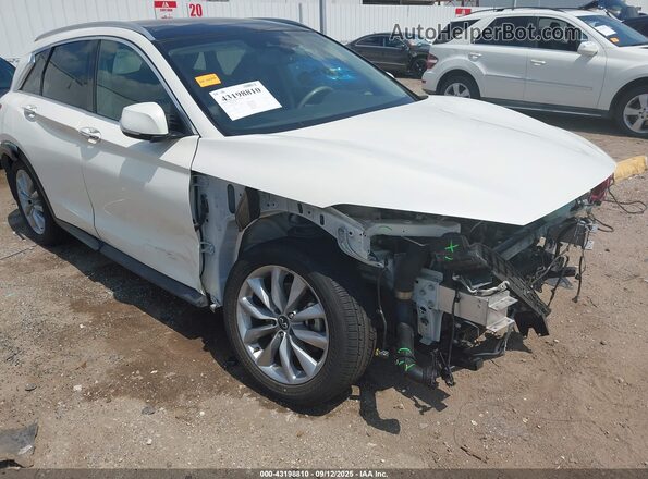 3PCAJ5M19LF120905 2020 INFINITI QX50 White 