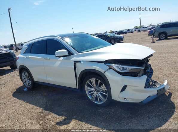 3PCAJ5M3XLF102589 2020 INFINITI QX50 Белый Вид задней части салона