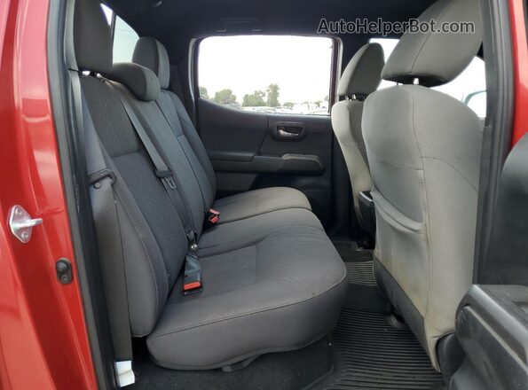 3TMBZ5DN1NM035345 2022 TOYOTA LE Red Vista de los asientos traseros