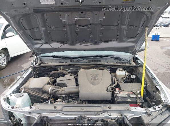 3TMCZ5AN7MM413496 2021 TOYOTA TACOMA Silver Widok z tyłu