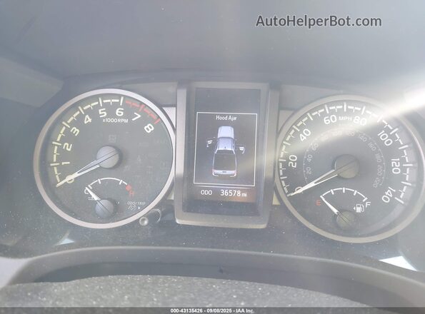 3TMCZ5AN8LM320906 2020 TOYOTA TACOMA White Vista interior de 360 grados