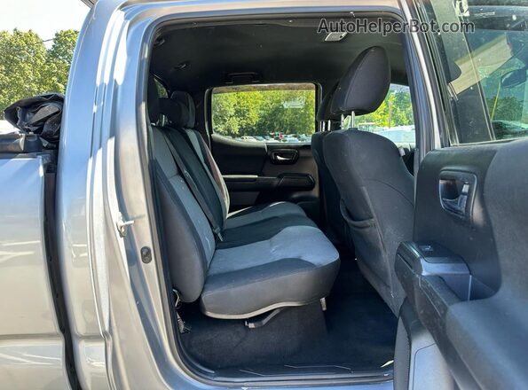 3TMDZ5BN1LM088488 2020 TOYOTA LE Silver Widok wnętrza z przodu
