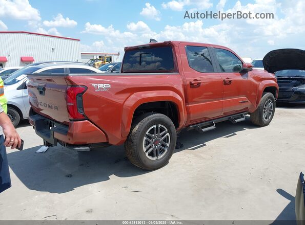 3TMKB5FN9SM035400 2025 TOYOTA TACOMA Orange Задня права чверть