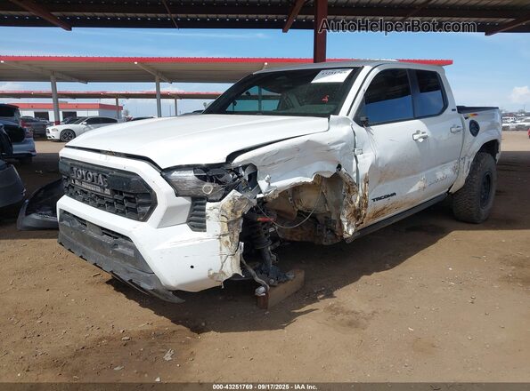 3TMLB5JN0RM062071 2024 TOYOTA TACOMA White წინა მარცხენა ხედი სამი მეოთხედიდან