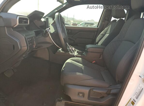 3TYJDAHN5ST030971 2025 TOYOTA TACOMA Белый 