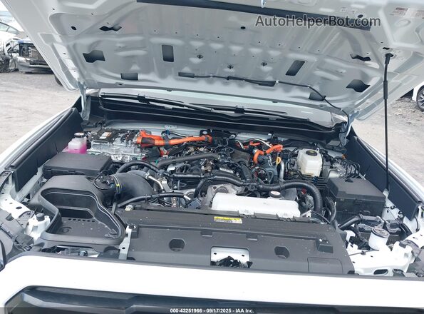 3TYLC5LN0RT004654 2024 TOYOTA TACOMA HYBRID White Вид ззаду