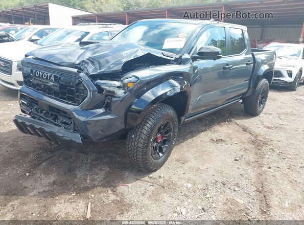 3TYLC5LN3ST026394 2025 TOYOTA TACOMA HYBRID Gray Առջևի ձախ երեք քառորդ տեսարան