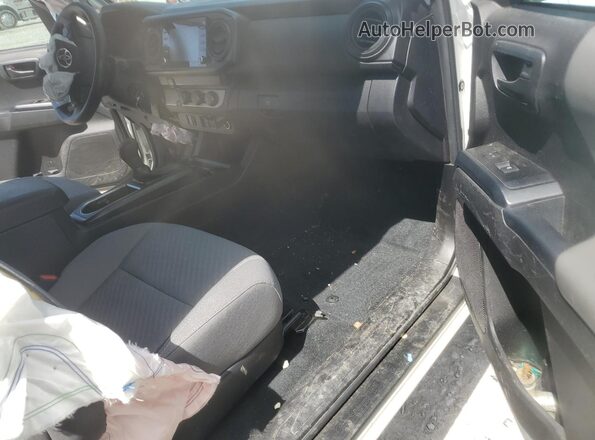 3TYRX5GN4NT051902 2022 TOYOTA TACOMA Белый Вид панели приборов