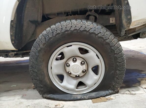 3TYSX5EN8PT020272 2023 TOYOTA TACOMA White 