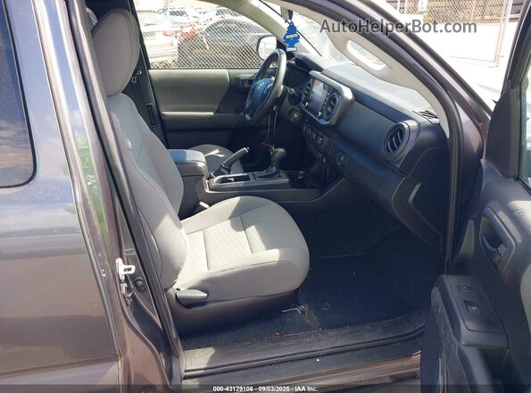 3TYSZ5AN9LT004379 2020 TOYOTA TACOMA Gray Vista interior delantera