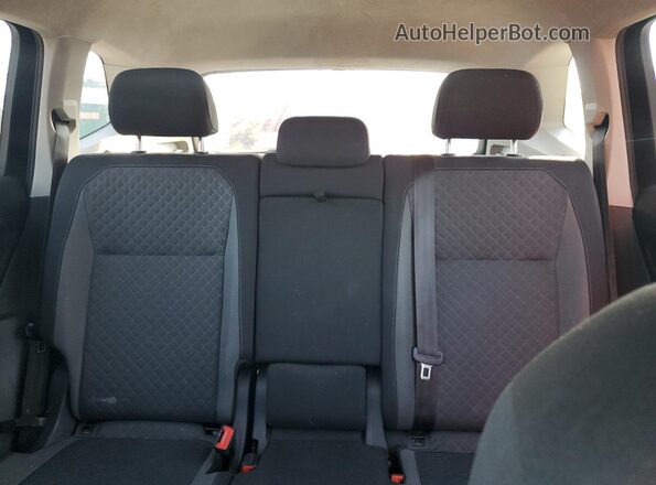 3VV0B7AX0JM019615 2018 VOLKSWAGEN TIGUAN Black 