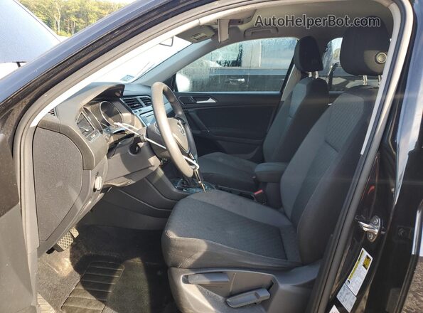 3VV0B7AX0JM019615 2018 VOLKSWAGEN TIGUAN Black 
