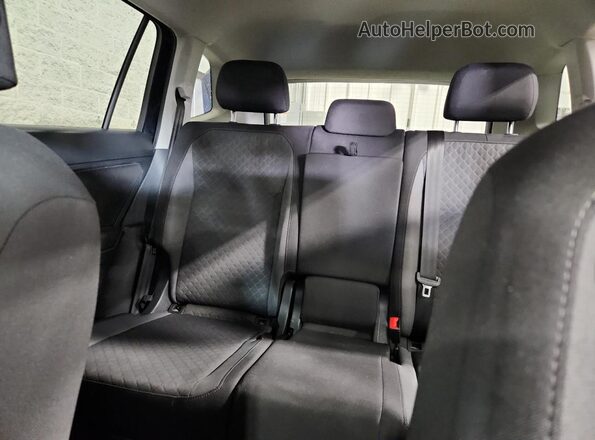3VV0B7AX2LM033406 2020 VOLKSWAGEN TIGUAN Черный Вид задних сидений