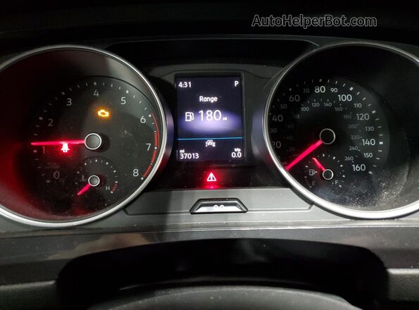 3VV0B7AX4MM047955 2021 VOLKSWAGEN TIGUAN Blue Instrument cluster view