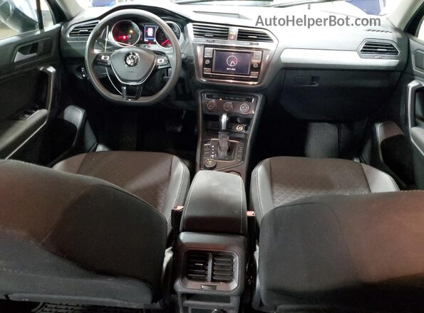 3VV0B7AX4MM047955 2021 VOLKSWAGEN TIGUAN Blue Dashboard view
