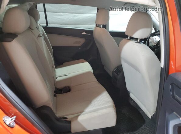 3VV0B7AX7JM089547 2018 VOLKSWAGEN TIGUAN Orange 